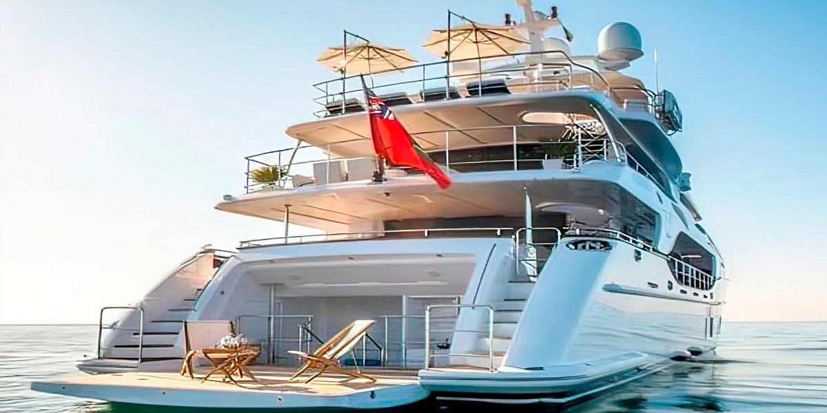 Аренда мега яхты Benetti Crystal 140 - Nela во Франции